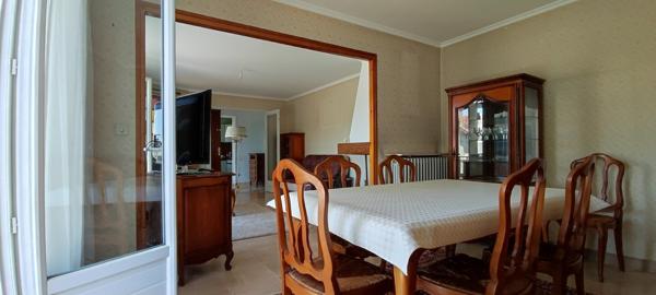 Belle maison familiale avec 4 chambres située à Champagne-sur-Seine