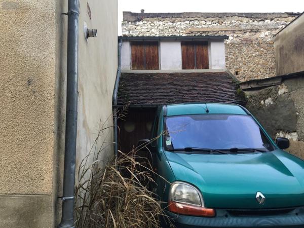 Maison à vendre à Saint-Julien-du-Sault dans l'Yonne (89330), ref : 2300025