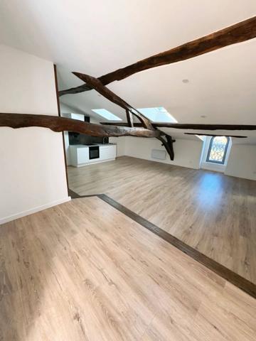 🏢 Immeuble de rapport rénové – 5 appartements – Proche centre-ville de Ribérac