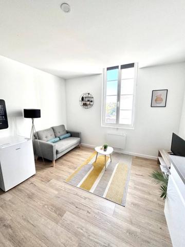 🏢 Immeuble de rapport rénové – 5 appartements – Proche centre-ville de Ribérac