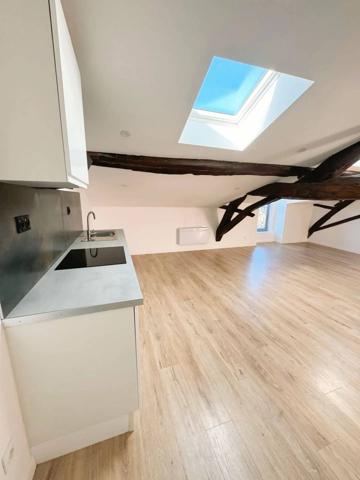 🏢 Immeuble de rapport rénové – 5 appartements – Proche centre-ville de Ribérac