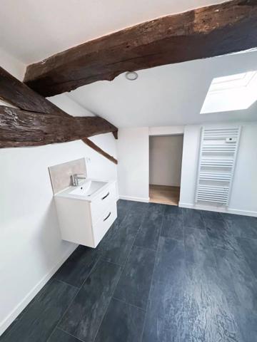 🏢 Immeuble de rapport rénové – 5 appartements – Proche centre-ville de Ribérac