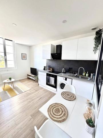 🏢 Immeuble de rapport rénové – 5 appartements – Proche centre-ville de Ribérac