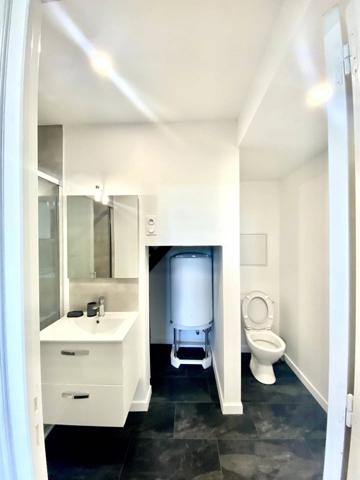 🏢 Immeuble de rapport rénové – 5 appartements – Proche centre-ville de Ribérac