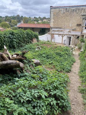 🏢 Immeuble de rapport rénové – 5 appartements – Proche centre-ville de Ribérac