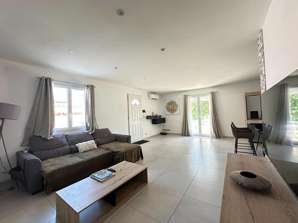 Châteauneuf les Martigues Villa de plain-pied contemporaine au calme et sans vis-à-vis