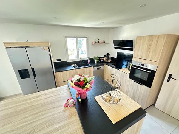 Châteauneuf les Martigues Villa de plain-pied contemporaine au calme et sans vis-à-vis