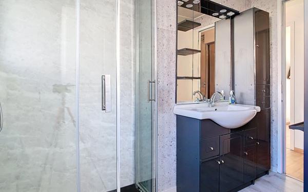 Appartement à louer    3 pièces • 74,45 m2 Brest