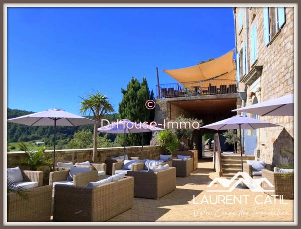 Commerce à vendre 25 pièces de 1 700 m²