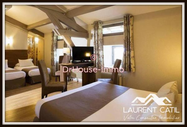 Commerce à vendre 25 pièces de 1 700 m²