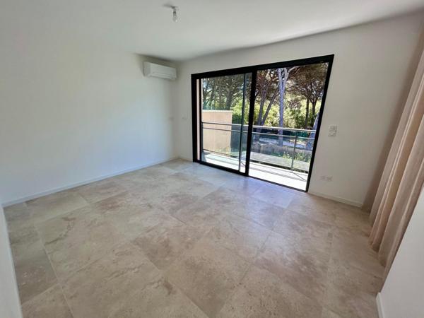 Maison à SAINT-RAPHAEL, 83700 - 6 pièces 175m²