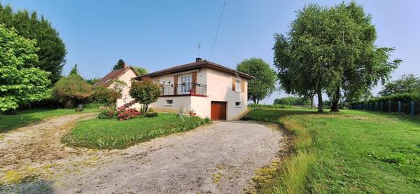 Villa sur sous-sol offrant 3 chambres, proche des commodites dans un environnement calme