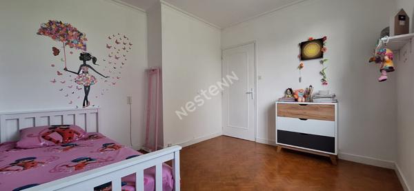 Villa sur sous-sol offrant 3 chambres, proche des commodites dans un environnement calme