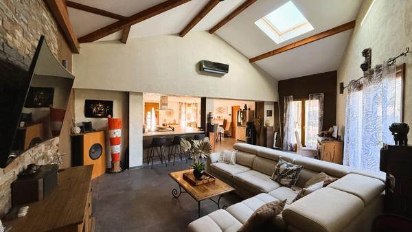 MAISON PLAIN-PIED 144 m²/terrain 660 m²