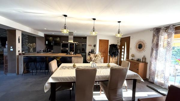 MAISON PLAIN-PIED 144 m²/terrain 660 m²