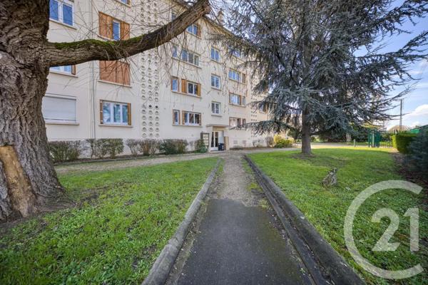 Appartement F4 à vendre  4 pièces - 67,38 m 2   VIGNEUX SUR SEINE  - 91
