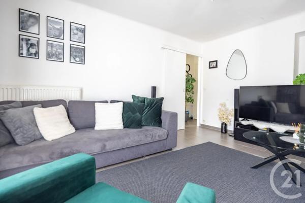 Appartement F4 à vendre  4 pièces - 67,38 m 2   VIGNEUX SUR SEINE  - 91