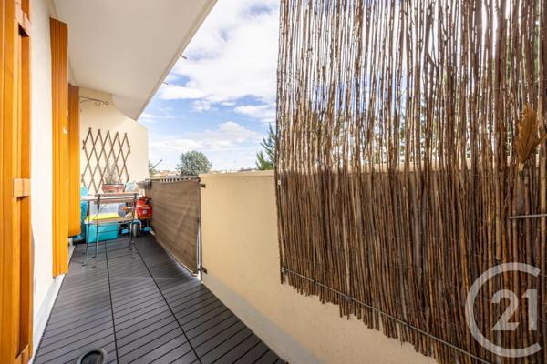 Appartement F4 à vendre  4 pièces - 67,38 m 2   VIGNEUX SUR SEINE  - 91