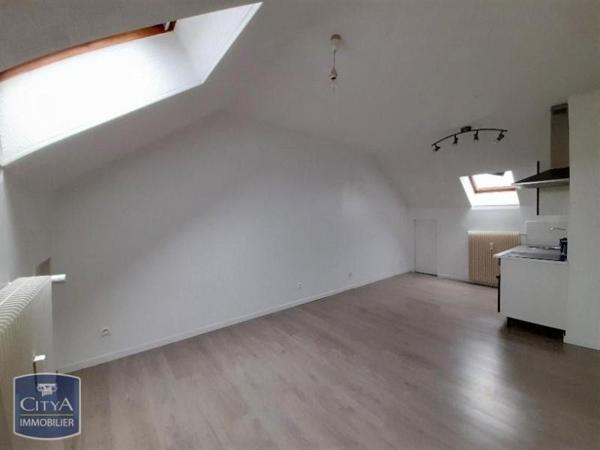 Appartement à louer 2 pièces 32.53m² Charleville-Mézières (08000)