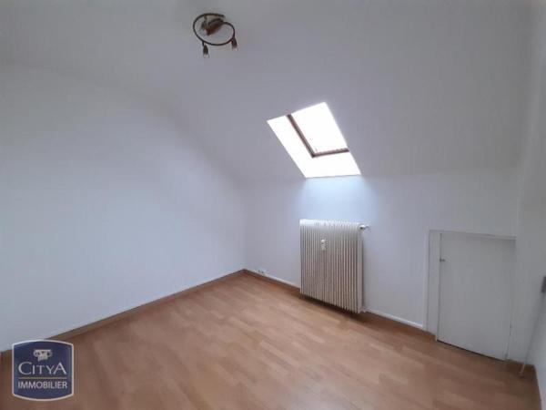 Appartement à louer 2 pièces 32.53m² Charleville-Mézières (08000)