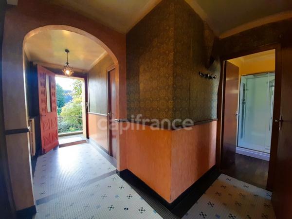 Maison à vendre 5 pièces PLOGONNEC (29180) sur sous-sol total - Surface habitable 120,94 m2- 3 chambres - Parcelle de 709m2