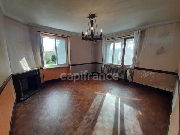 Maison à vendre 5 pièces PLOGONNEC (29180) sur sous-sol total - Surface habitable 120,94 m2- 3 chambres - Parcelle de 709m2