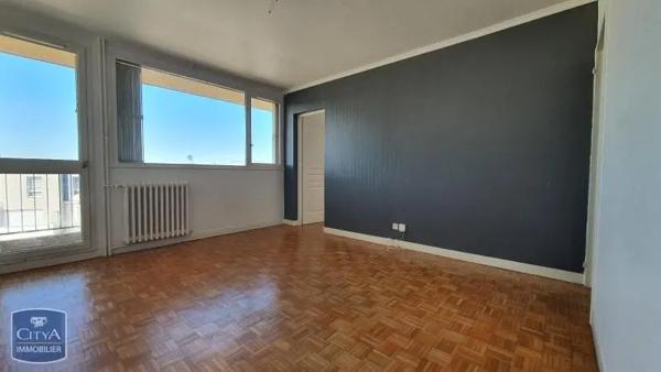 Appartement à louer 3 pièces 52.55m² Chartres (28000)