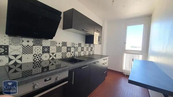 Appartement à louer 3 pièces 52.55m² Chartres (28000)
