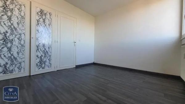 Appartement à louer 3 pièces 52.55m² Chartres (28000)