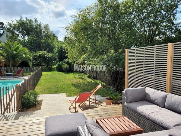 Maison en pierre rénovée avec extension contemporaine, piscine et plage à pied à Étables-sur-Mer