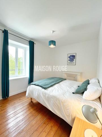 Maison en pierre rénovée avec extension contemporaine, piscine et plage à pied à Étables-sur-Mer