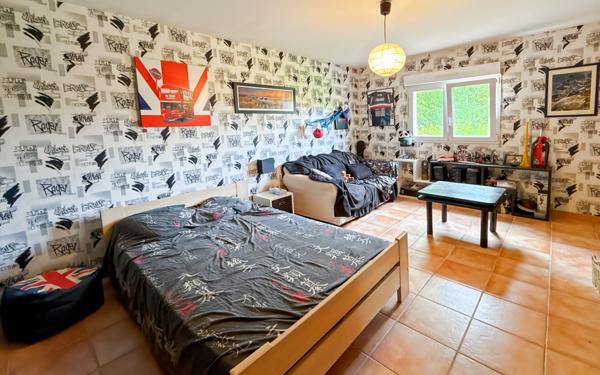 Maison à vendre    8 pièces • 280 m2 Yvoy-le-Marron