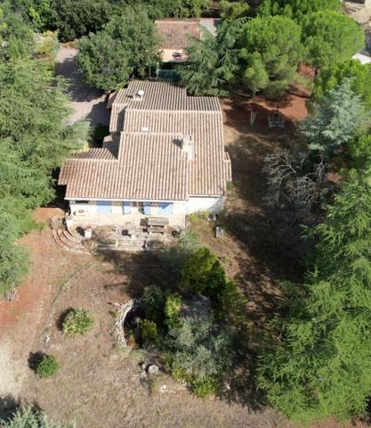 Maison Gordes 4 pièce(s) 150 m2 - Terrain 3500m2