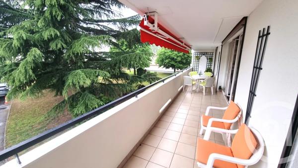 Appartement F5 à vendre  5 pièces - 97,01 m 2   ST MAUR DES FOSSES  - 94