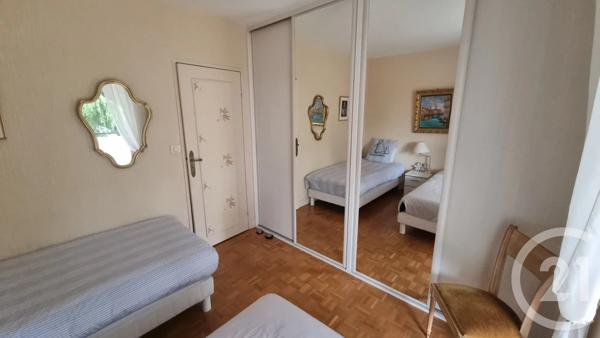 Appartement F5 à vendre  5 pièces - 97,01 m 2   ST MAUR DES FOSSES  - 94