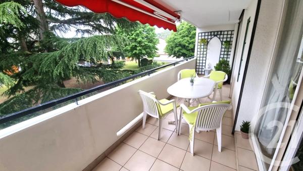 Appartement F5 à vendre  5 pièces - 97,01 m 2   ST MAUR DES FOSSES  - 94