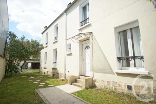 Appartement F5 à vendre  5 pièces - 97,01 m 2   ST MAUR DES FOSSES  - 94