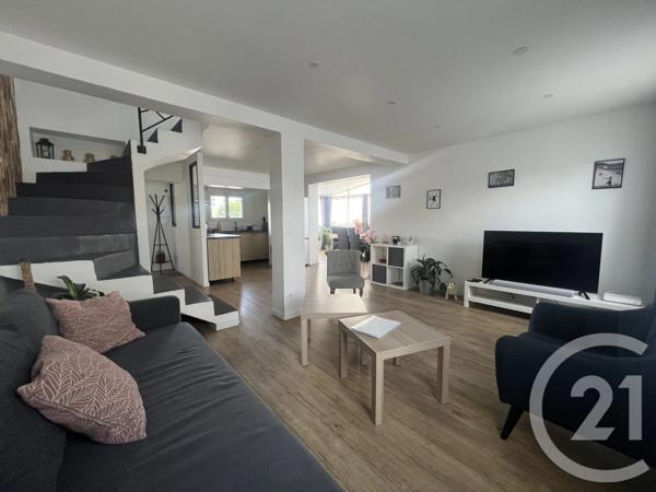 Appartement F5 à vendre  5 pièces - 97,01 m 2   ST MAUR DES FOSSES  - 94