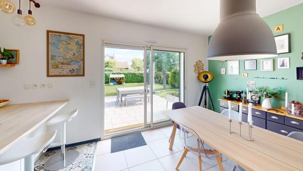 MAISON MEUBLEE avec vie de plain pied à BASLY