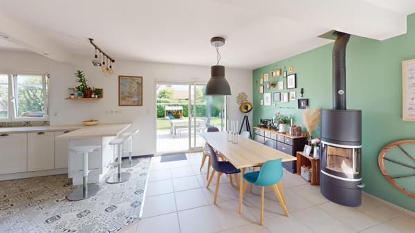MAISON MEUBLEE avec vie de plain pied à BASLY