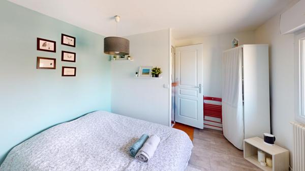 MAISON MEUBLEE avec vie de plain pied à BASLY