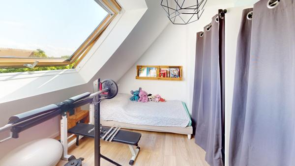 MAISON MEUBLEE avec vie de plain pied à BASLY