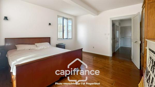 À VENDRE – HABAS - GRANDE MAISON DE VILLE AVEC NOMBREUSES DÉPENDANCES – JARDIN 2000 M2