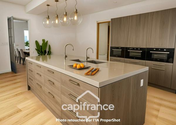 À VENDRE – HABAS - GRANDE MAISON DE VILLE AVEC NOMBREUSES DÉPENDANCES – JARDIN 2000 M2