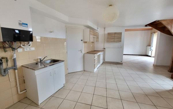 Vente Immeuble De 4 logements Saint-jean-de-niost   