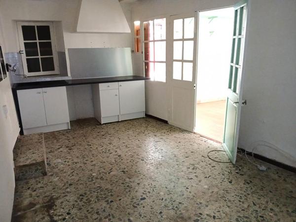 Maison de village T5 à rénover de108.80 m2 - MONTFORT SUR ARGENS