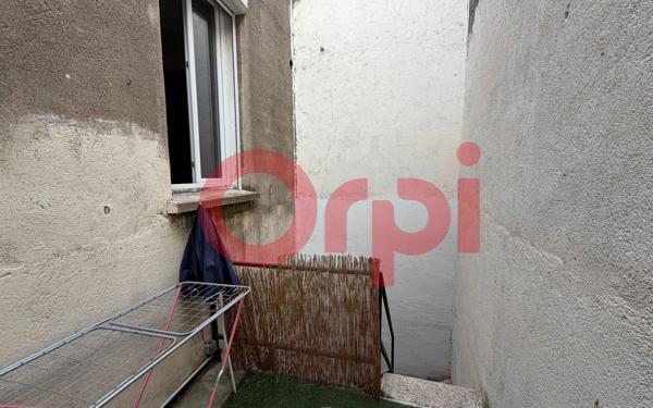 Maison à vendre    3 pièces •  Claira