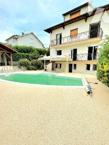 Maison individuelle à fort potentiel d'exploitation sur la commune de BELLEY dans le départemen...