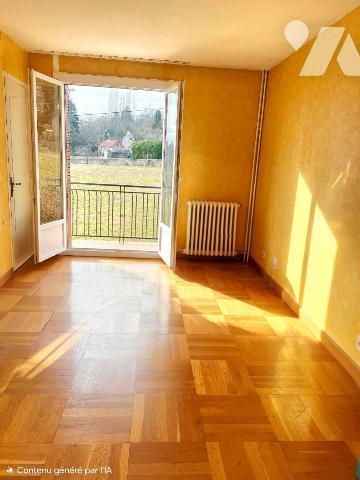 Maison individuelle à fort potentiel d'exploitation sur la commune de BELLEY dans le départemen...