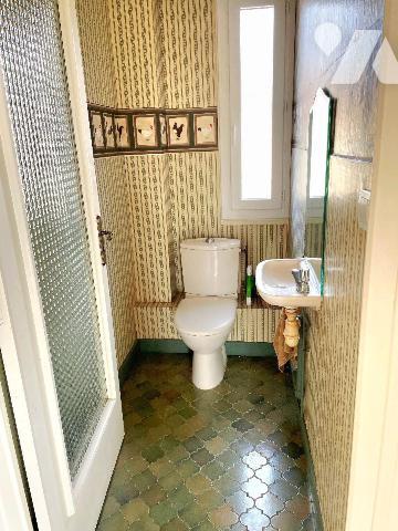 Maison individuelle à fort potentiel d'exploitation sur la commune de BELLEY dans le départemen...